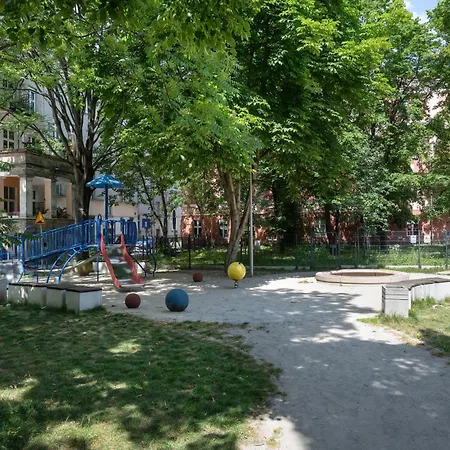 Appartement Komfortowy Apartament Blisko Rzeki We Wroclawiu Z Biurkiem I Wanna By Renters Wrocław