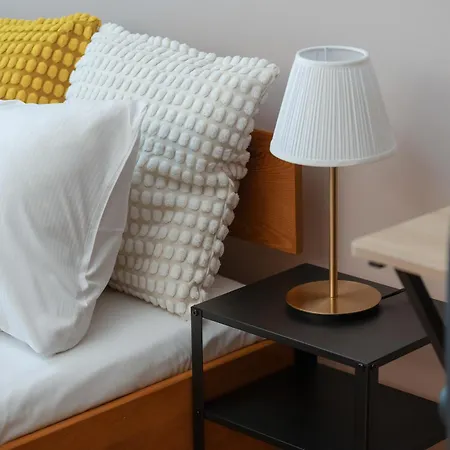 Komfortowy Apartament Blisko Rzeki We Wroclawiu Z Biurkiem I Wanna By Renters Appartement Wrocław